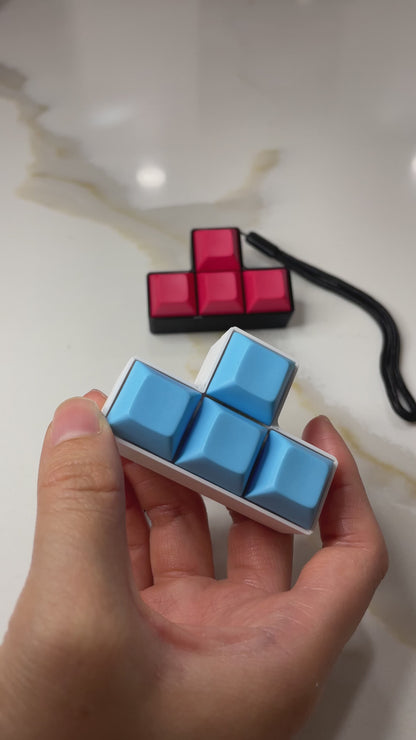 Arrow Keys Mechanical Keyboard Keychain